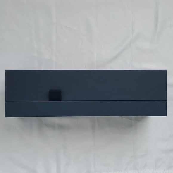 Johnnie Walker Blue Label box and empty bottle - Picture 3 of 5